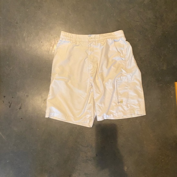 Size 34 US quicksilver shorts - Picture 1 of 3